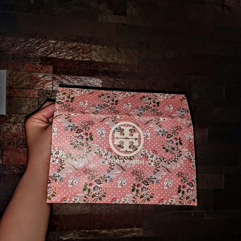 TORY BURCH PINK SPRING VELCRO CLOSING ENVELOPE